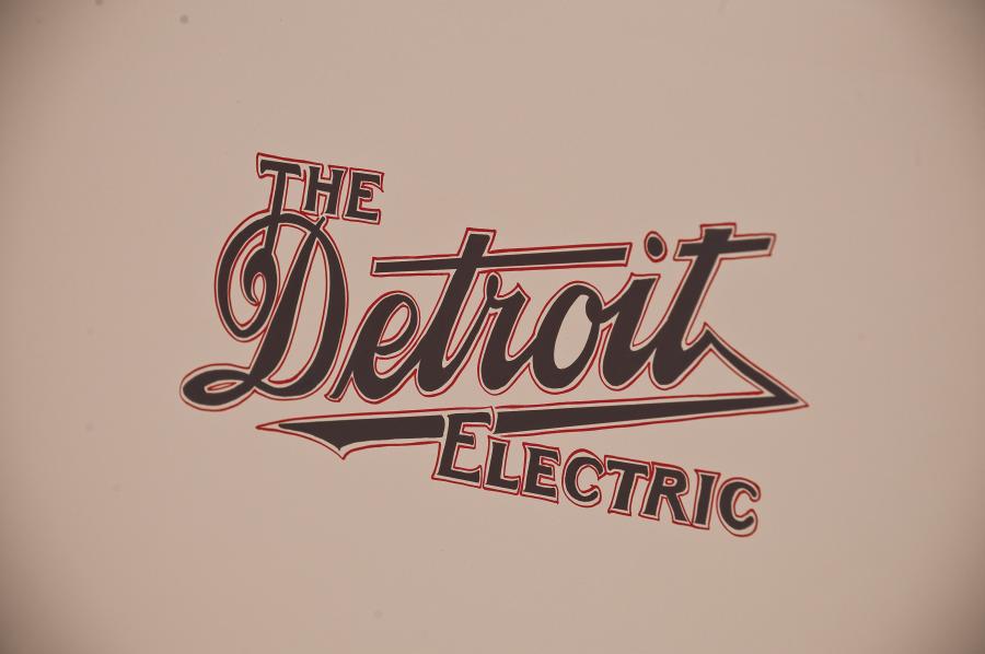  Detroit Electric Model 82 Brougham 1920 года  (фото 6 из 19)